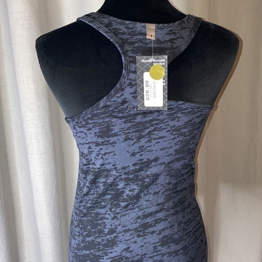 #30 Tank Top - Picture 3 of 4